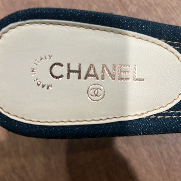 Chanel Camellia Denim Kitten Sandal Heels - Picture 2 of 13
